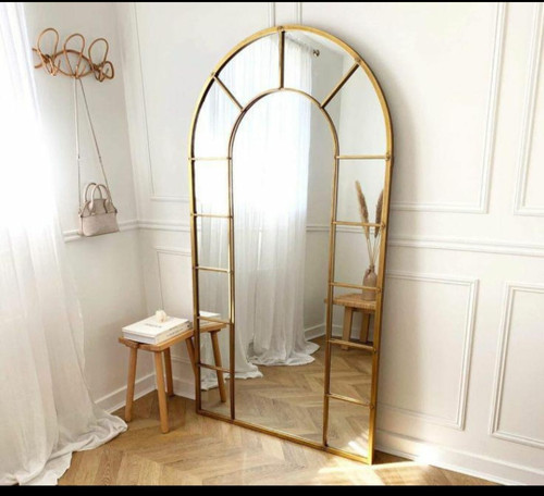 اینه ایستاده فلزی