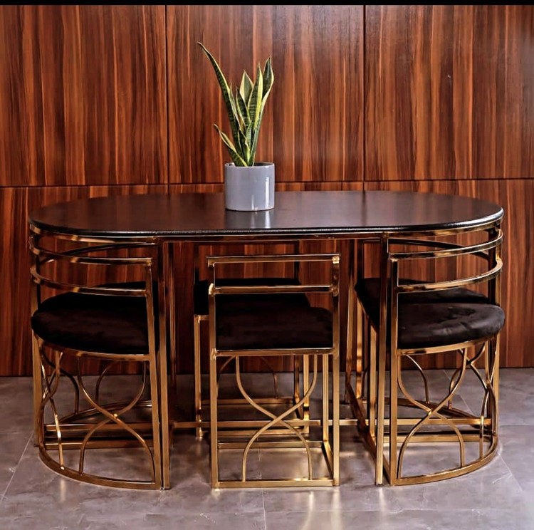 میز ناهارخوری فلزی