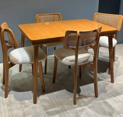 میز غذاخوری چوبی ۸ نفره