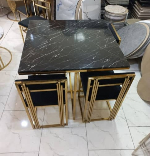 جدیدترین میز ناهارخوری کم جا