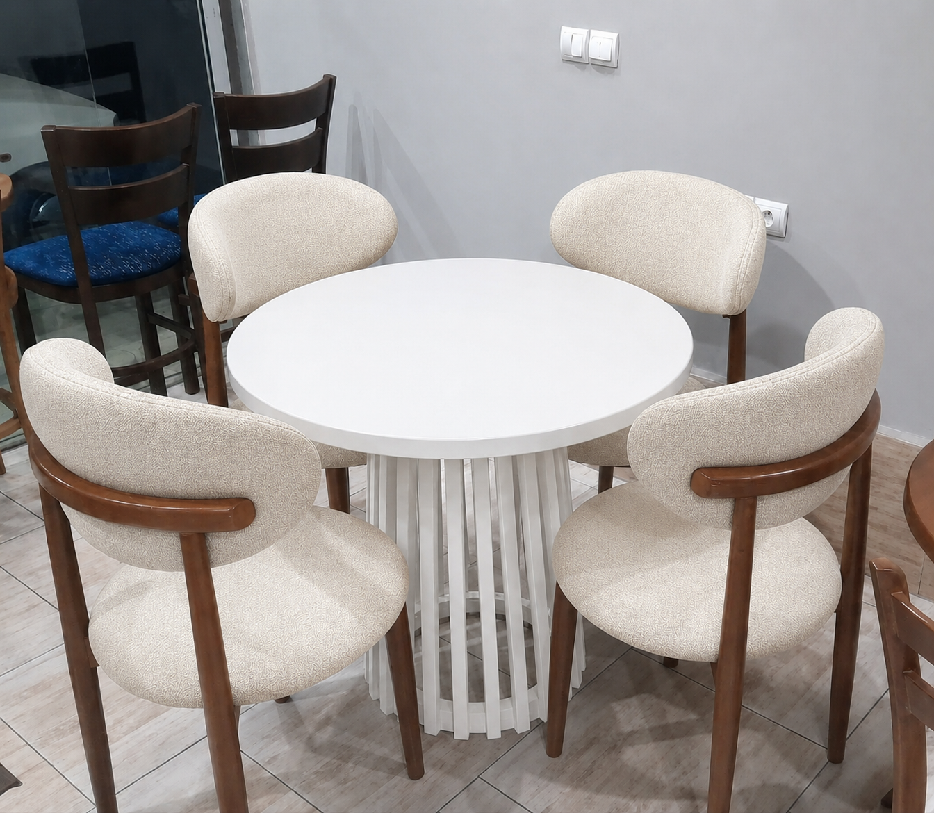 میز ناهارخوری مدرن